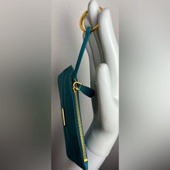 PRADA Tessuto Nylon coin pouch Keyring . Gold logo. Emerald color .Good - Picture 5 of 12